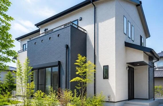 つくば市の外壁塗装はお任せ！大切なお住まいを長持ちさせるためのプロの技術を提供します。